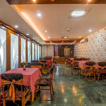Hotel Executive Hasanganj Екстер'єр фото