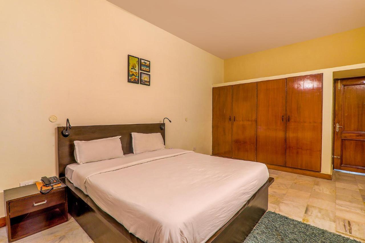 Hotel Executive Hasanganj Екстер'єр фото