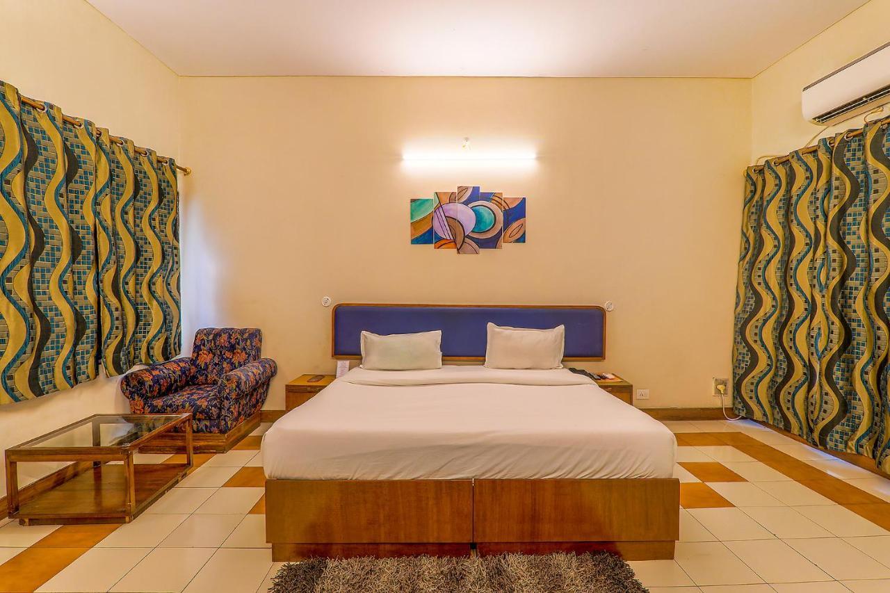Hotel Executive Hasanganj Екстер'єр фото
