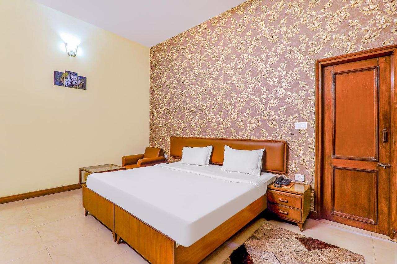 Hotel Executive Hasanganj Екстер'єр фото